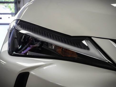 Certified 2025 Lexus UX 300h FWD w/ Accessory Package (Z2) image 29