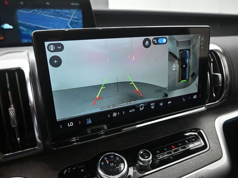 New 2026 Ford Expedition Tremor image 16