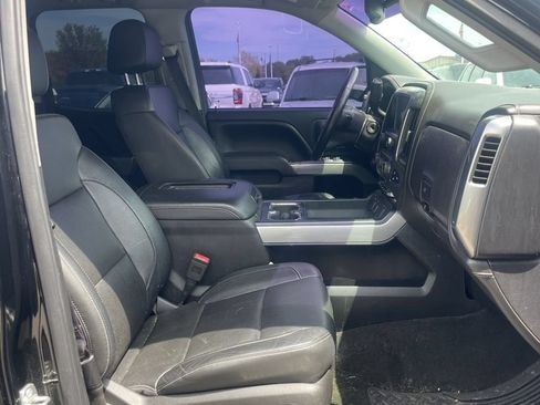 Used 2017 Chevrolet Silverado 1500 LTZ Z71 w/ LTZ Plus Package AWD/4WD image 12