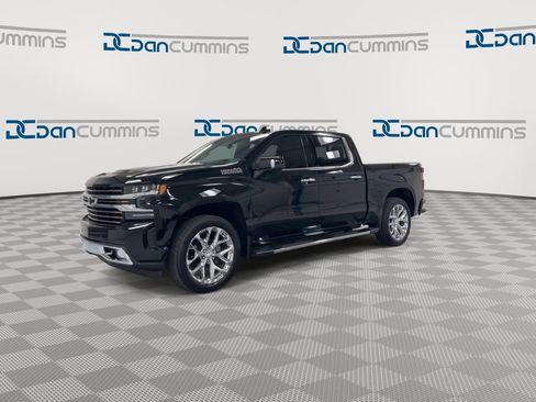 Used 2021 Chevrolet Silverado 1500 High Country w/ Technology Package AWD/4WD image 4