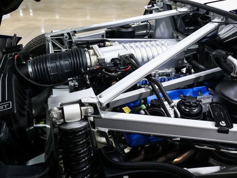 Used 2006 Ford GT RWD image 47
