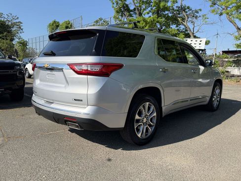 Used 2018 Chevrolet Traverse Premier AWD/4WD image 7