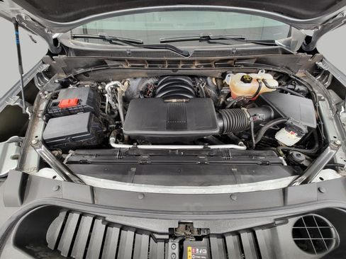 Used 2025 GMC Yukon XL Denali AWD/4WD image 8