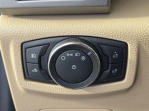 Used 2016 Ford F150 Lariat w/ Equipment Group 501A Mid AWD/4WD image 25