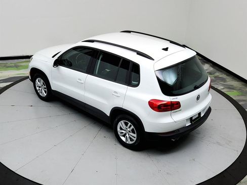 Used 2017 Volkswagen Tiguan S FWD image 34