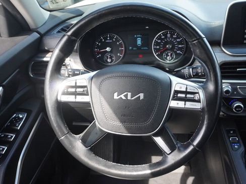 Used 2022 Kia Telluride EX w/ EX Premium Package image 37