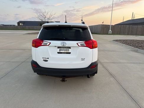 Used 2013 Toyota RAV4 XLE AWD/4WD image 4