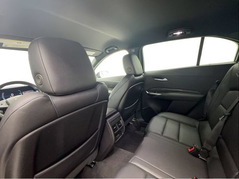 Used 2025 Cadillac XT4 Sport FWD image 23
