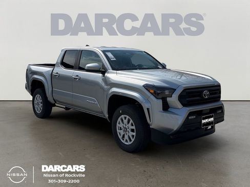 Used 2026 Toyota Tacoma SR5 AWD/4WD image 1