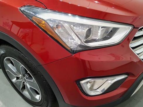 Used 2016 Hyundai Santa Fe SE AWD/4WD image 7