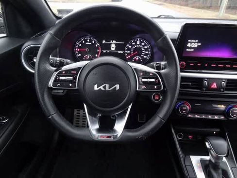 Used 2024 Kia Forte GT-Line w/ GT-Line Premium Package image 12