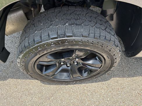 Used 2022 RAM 1500 Big Horn AWD/4WD image 11