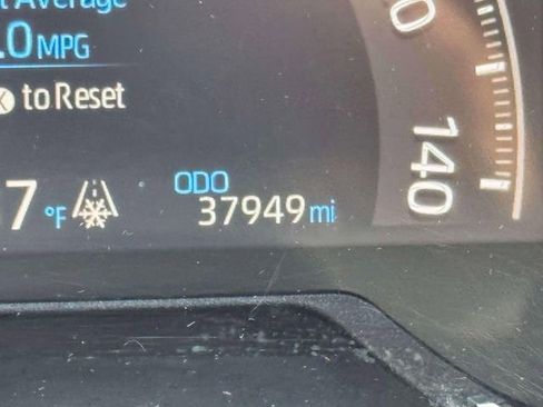 Used 2023 Toyota RAV4 SE w/ Weather & Moonroof Package image 25