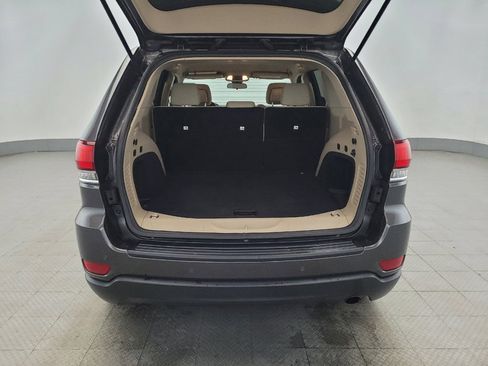 Used 2020 Jeep Grand Cherokee Laredo image 29