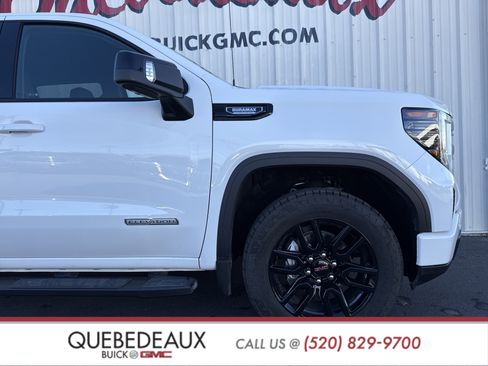 Used 2025 GMC Sierra 1500 Elevation w/ Elevation Premium Package image 29