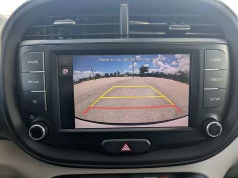Certified 2023 Kia Soul LX FWD image 22