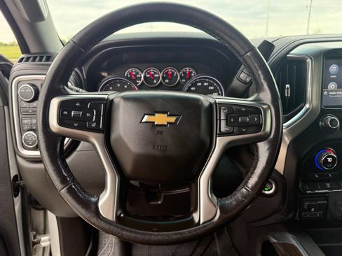 Used 2021 Chevrolet Silverado 2500 LT w/ Convenience Package image 21