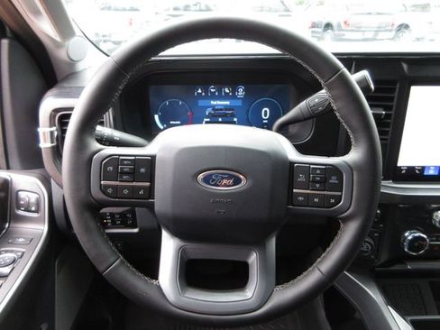 Used 2025 Ford F250 Lariat w/ Tremor Off-Road Package AWD/4WD image 14