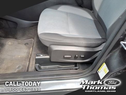 Used 2018 Ford Escape SE image 9