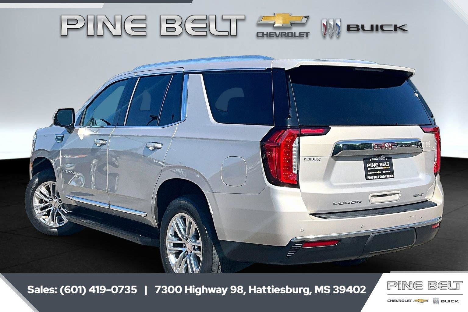 Used 2022 GMC Yukon SLT w/ SLT Luxury Package RWD image 2