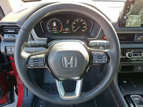 New 2025 Honda Pilot EX-L image 9