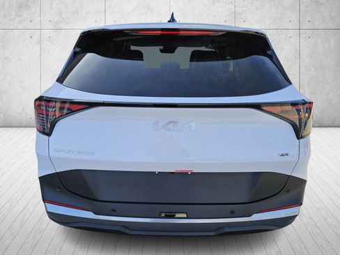 New 2026 Kia Sportage LX image 6