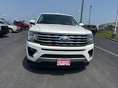 Used 2020 Ford Expedition XLT w/ Equipment Group 202A AWD/4WD image 6