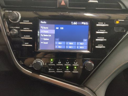 Used 2019 Toyota Camry LE FWD image 25