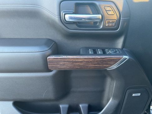 Used 2020 Chevrolet Silverado 1500 High Country image 10