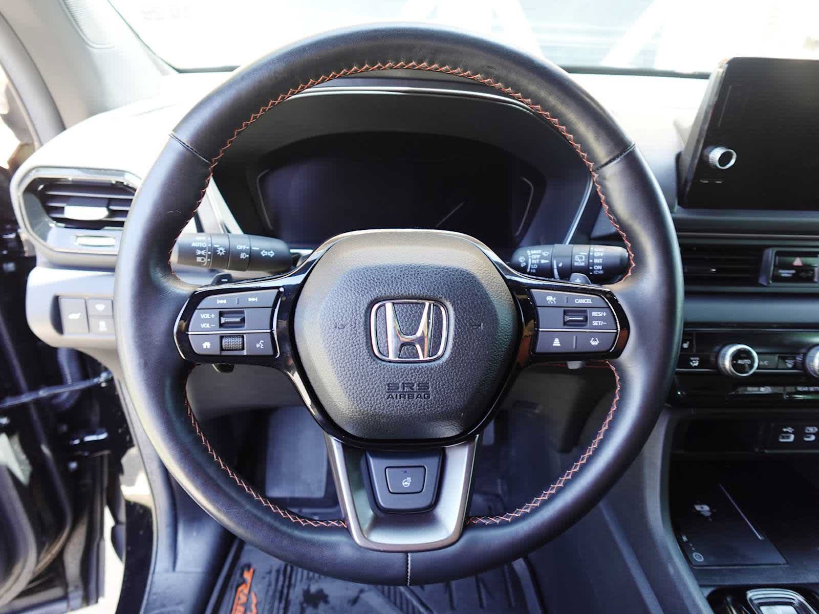 Certified 2025 Honda Pilot TrailSport image 16