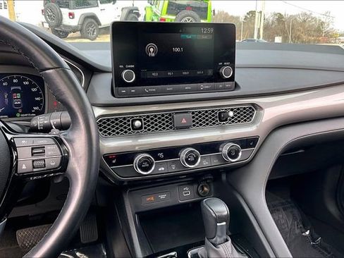 Used 2024 Acura Integra image 9