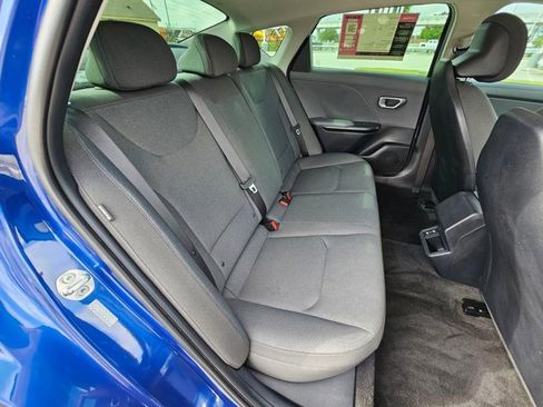 Used 2025 Kia K4 FWD image 19
