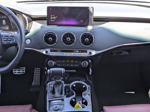 Used 2023 Kia Stinger GT-Line w/ Sun & Sound Package RWD image 16