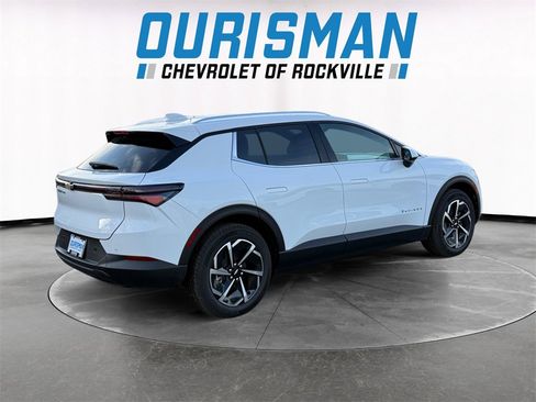 New 2026 Chevrolet Equinox EV LT image 6