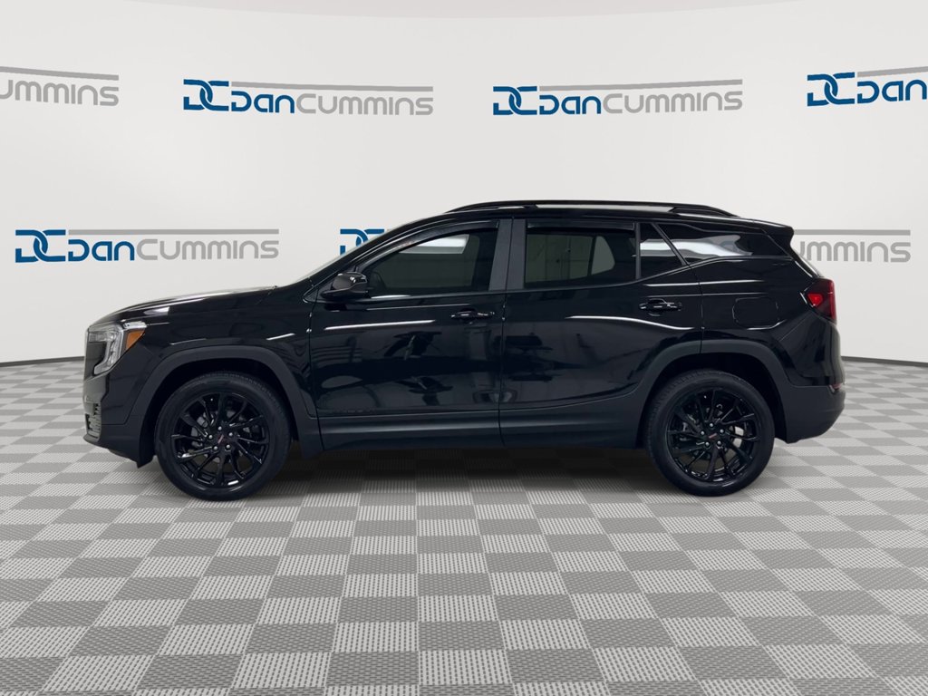 Used 2024 GMC Terrain SLE w/ Driver Convenience Package AWD/4WD image 5