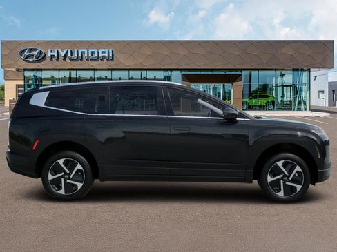 New 2026 Hyundai Ioniq 9 SE image 14