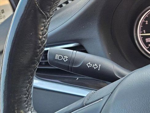 Used 2018 Buick Enclave Essence image 25