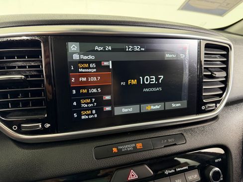 Used 2021 Kia Sportage EX w/ EX Technology Package FWD image 22