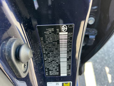 Used 2025 Toyota Corolla LE image 28