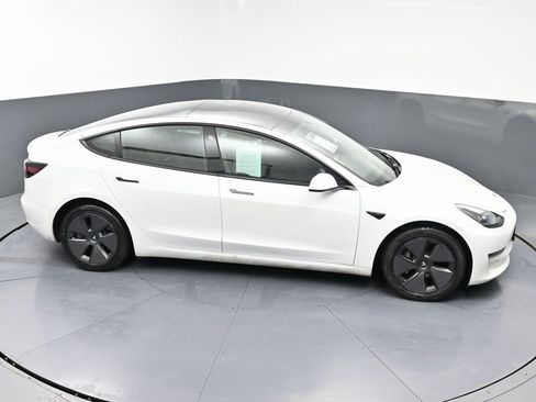 Used 2021 Tesla Model 3 Standard Range Plus image 50