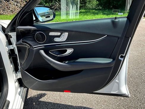 Used 2022 Mercedes-Benz E 350 Sedan image 25