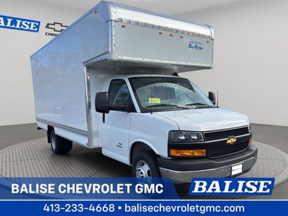 New 2025 Chevrolet Express 4500 w/ Power Convenience Package