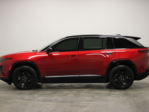 Used 2024 Jeep Wagoneer Launch Edition image 5