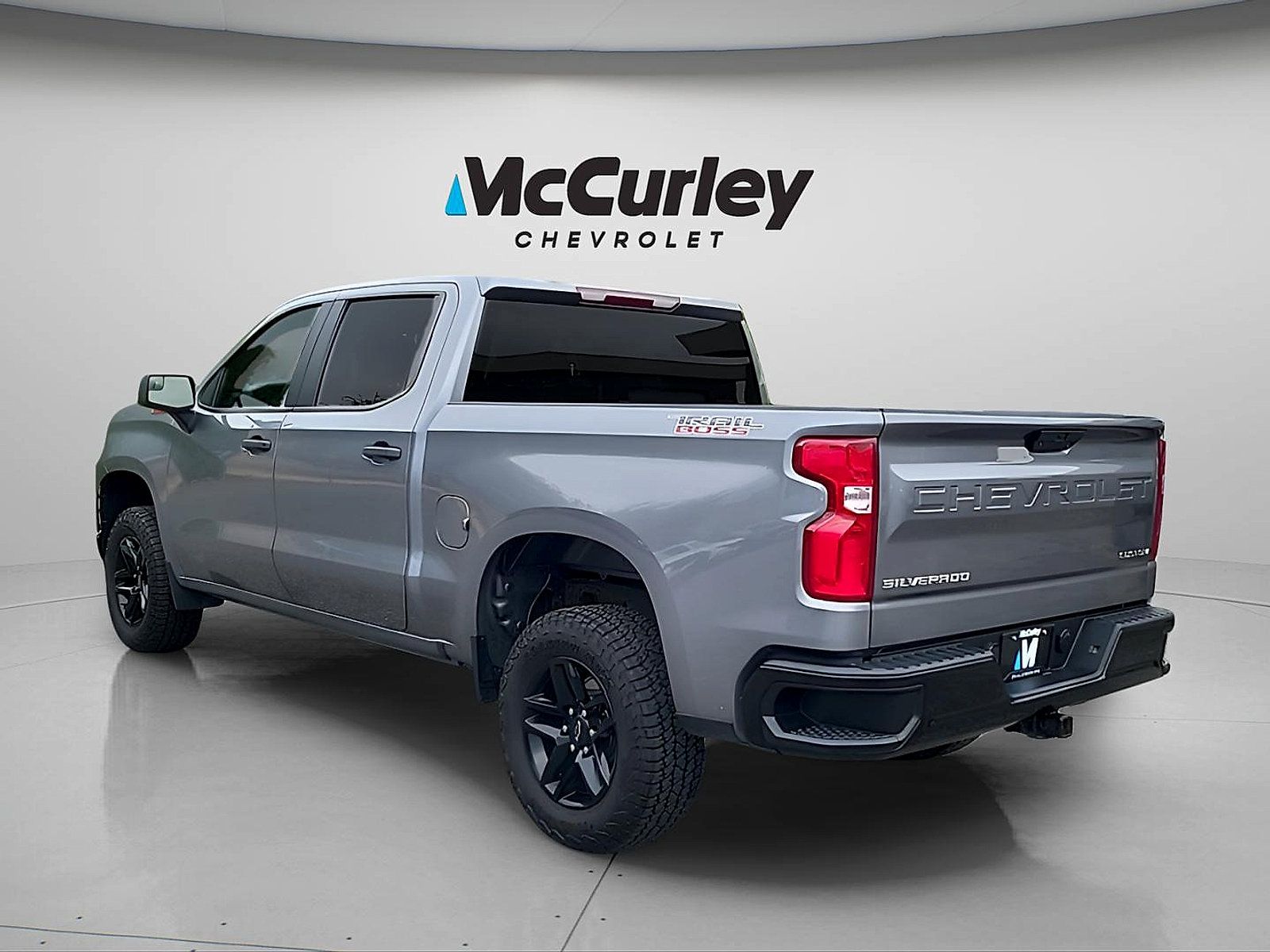 Used 2022 Chevrolet Silverado 1500 Custom Trail Boss AWD/4WD image 5