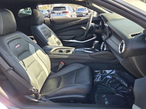 Used 2019 Chevrolet Camaro SS image 16