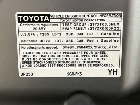 Used 2016 Toyota Tacoma TRD Sport image 22