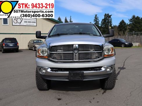 Used 2006 Dodge Ram 2500 Truck SLT w/ Light Group AWD/4WD image 11