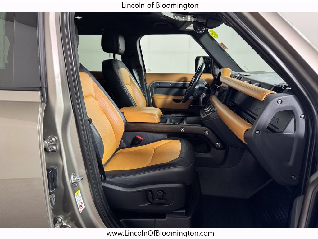 Used 2023 Land Rover Defender 110 X-Dynamic SE AWD/4WD image 9