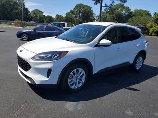 Used 2020 Ford Escape SE video 3