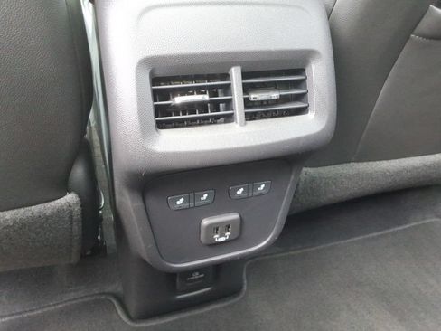 Certified 2021 Chevrolet Equinox Premier AWD/4WD image 19